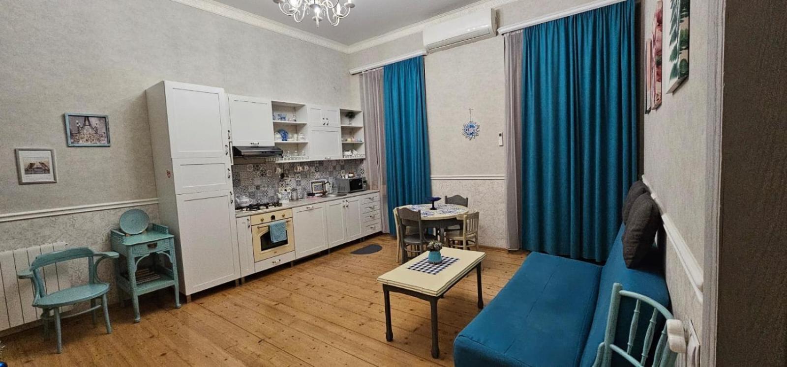 Apartament On Aghmashenebeli 26 Tbilisi Buitenkant foto
