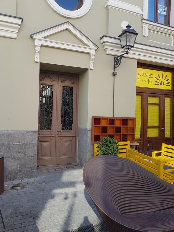 Apartament On Aghmashenebeli 26 Tbilisi Buitenkant foto