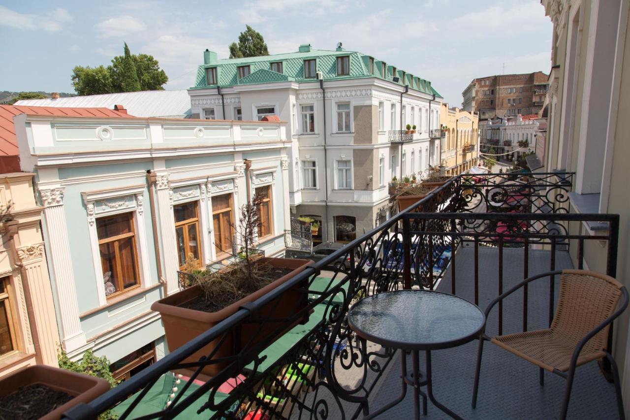 Apartament On Aghmashenebeli 26 Tbilisi Buitenkant foto